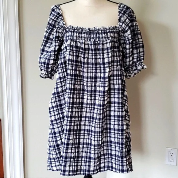 Solid & Striped Navy & White Plaid Seer Sucker Dress with Side Pockets - Picture 2 of 6